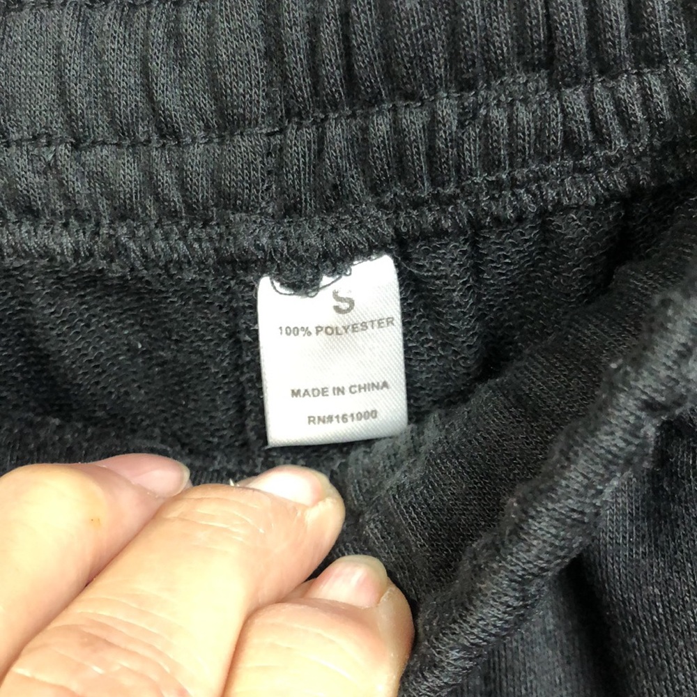 Men size small shorts Nylon netted pockets - Picture 2 of 3